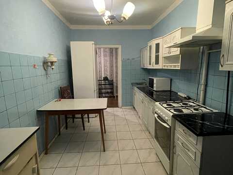 квартира за адресою Київ, Новонаводницька вул. (Лаврська), 4б