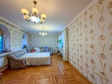 дом по адресу с. Македоны, Леніна, 1