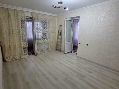 квартира за адресою Середньофонтанська вул., 12а