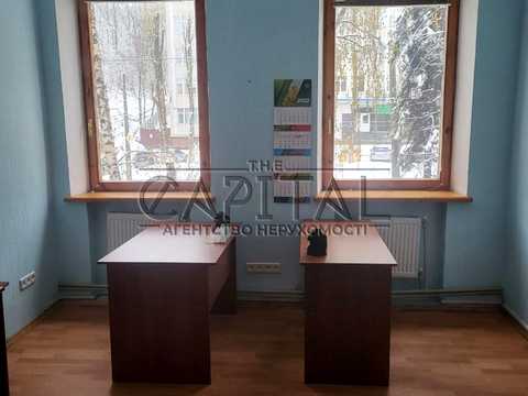 комерційна за адресою Кирилівська вул. (Фрунзе), 102