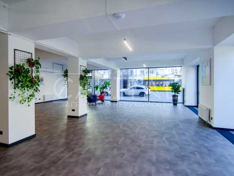 комерційна за адресою Саксаганського вул., 53/80