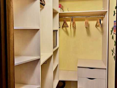 квартира за адресою Воскресенська вул., 12-А