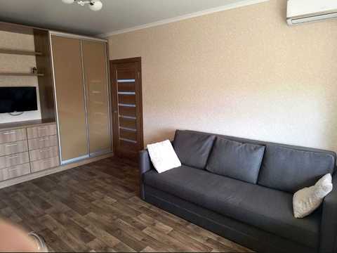 квартира за адресою Академіка Вернадського бульв., 24