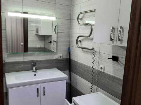 квартира за адресою Академіка Вернадського бульв., 24