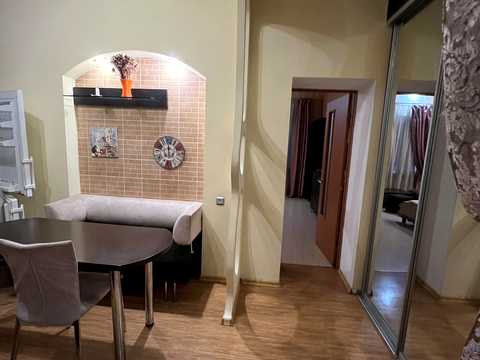 квартира за адресою Троїцька вул., 19