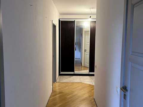 квартира за адресою Ревуцького вул., 7-В
