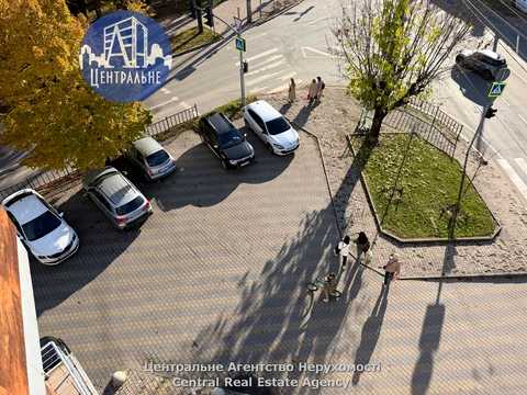 комерційна за адресою Чернівці, Героїв Майдану вул. (Червоноармійська), 39-А