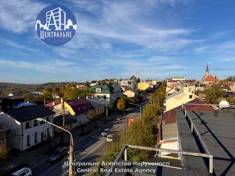 комерційна за адресою Чернівці, Героїв Майдану вул. (Червоноармійська), 39-А