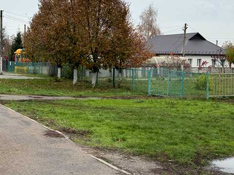 участок по адресу с. Лычанка, центральна, 68