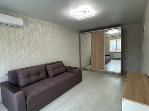 квартира за адресою Ревуцького вул., 44