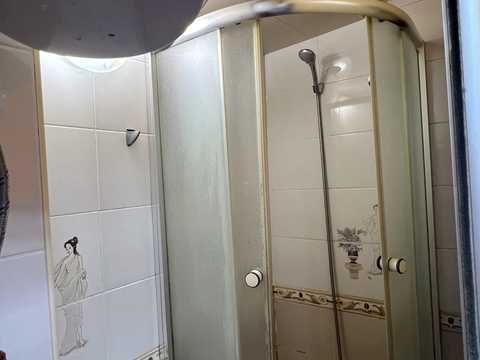 квартира за адресою Утьосова вул., 16