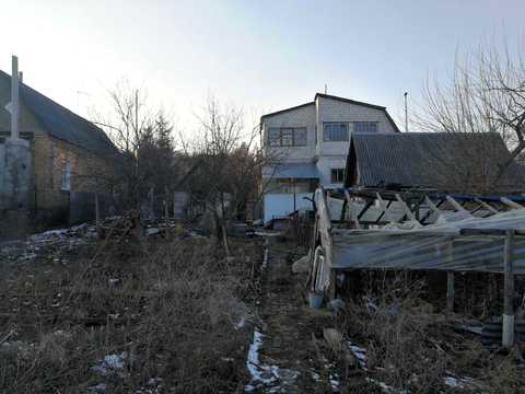 участок по адресу с. Лесники,