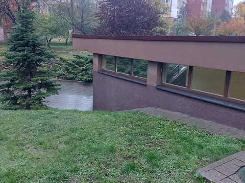 комерційна за адресою Антіна Манастирського вул. (), 4