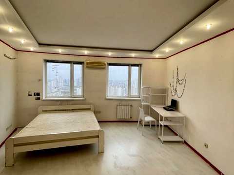 квартира за адресою Анни Ахматової вул., 13-Д