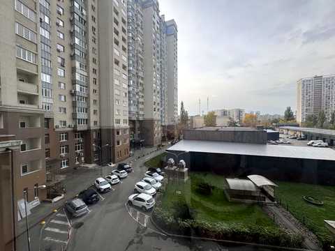 квартира за адресою Ованеса Туманяна вул., 15-А