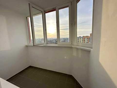 квартира по адресу Сім'ї Кульженків ул. (Петра Дегтяренка), 33