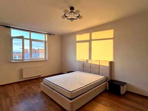 квартира по адресу Сім'ї Кульженків ул. (Петра Дегтяренка), 33