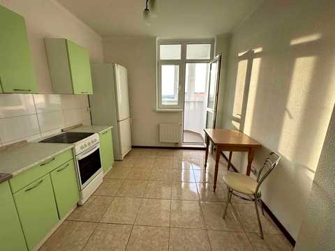 квартира по адресу Сім'ї Кульженків ул. (Петра Дегтяренка), 33