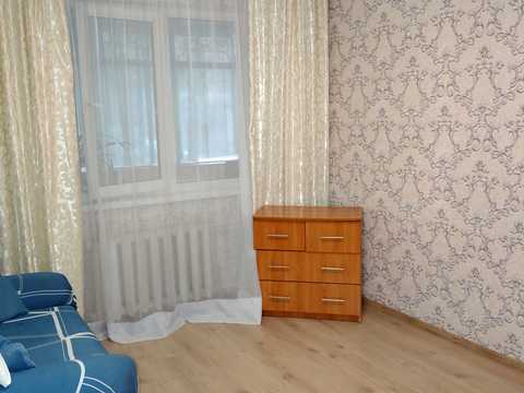 квартира за адресою Космонавтів вул., 13а