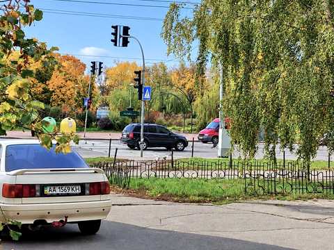 квартира за адресою Дніпровська набережна вул., 7