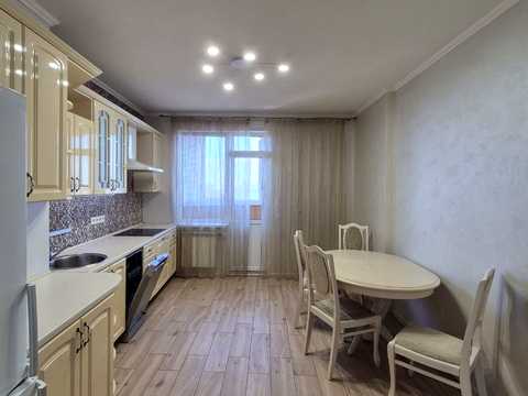 квартира за адресою Дніпровська набережна вул., 23