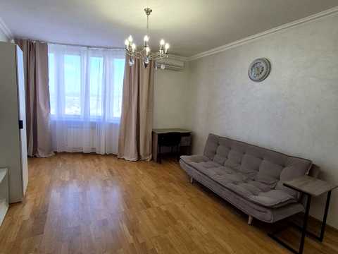 квартира за адресою Дніпровська набережна вул., 23