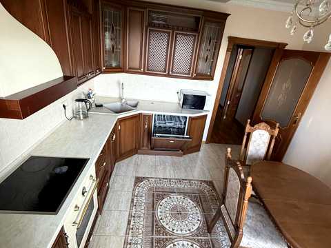 квартира за адресою Київ, Дениса Рачінського вул. (Комбінатна), 25-А