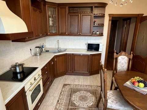 квартира за адресою Київ, Дениса Рачінського вул. (Комбінатна), 25-А