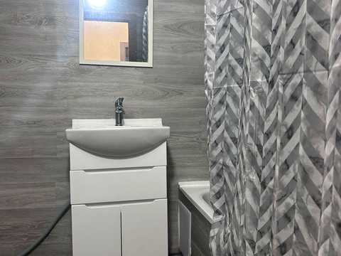 квартира за адресою Ревуцького вул., 54