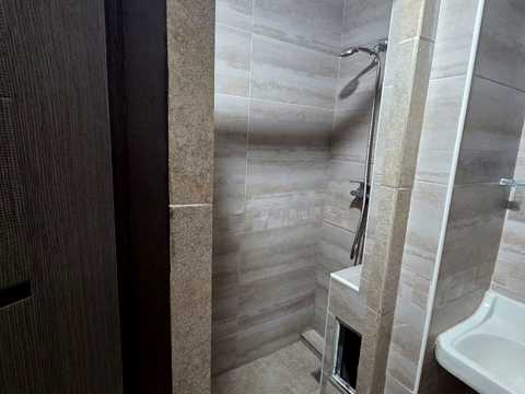 квартира за адресою Середньофонтанська вул., 12а