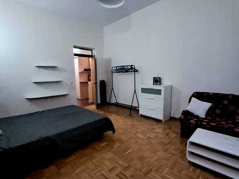 квартира за адресою Шота Руставелі вул., 31-Б