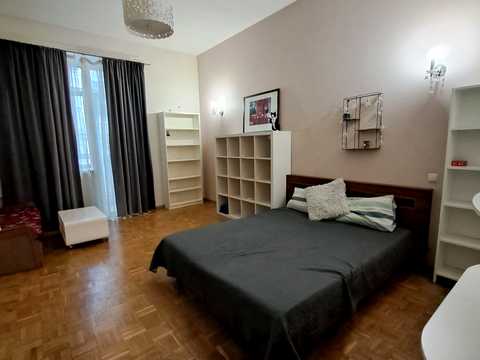 квартира за адресою Шота Руставелі вул., 31-Б