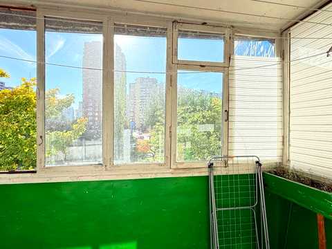 квартира за адресою Анни Ахматової вул., 4