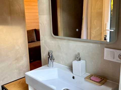 квартира за адресою Берегова вул., 8