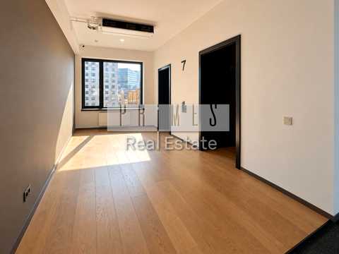 комерційна за адресою Саксаганського вул., 53/80