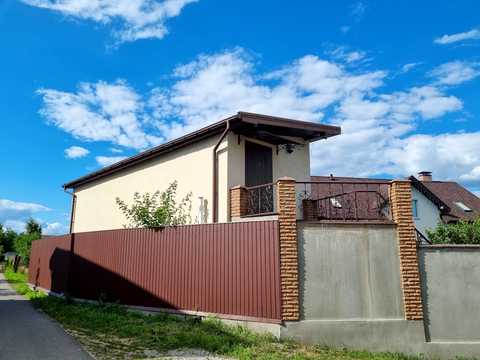 будинок за адресою с. Осещина, Космонавтів вул., 8