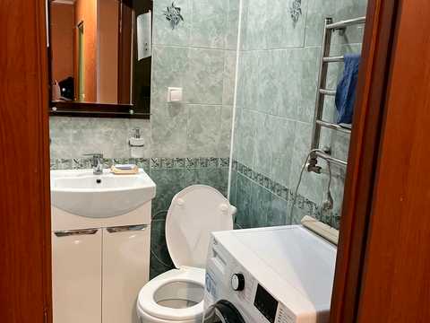 квартира за адресою Чернівецька вул., 60