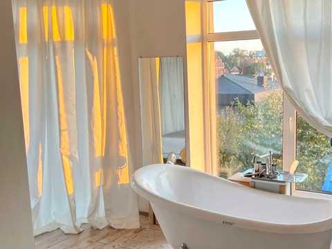 квартира за адресою Степана Бандери просп., 54