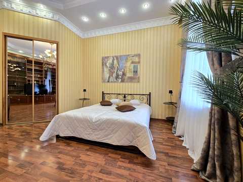 квартира по адресу Андреевский спуск, 3