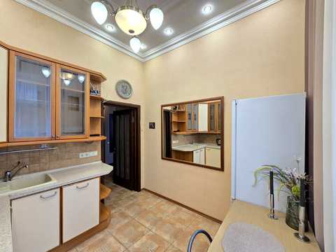 квартира по адресу Андреевский спуск, 3