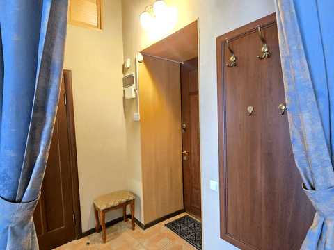 квартира по адресу Андреевский спуск, 3