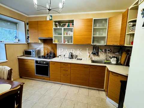 квартира за адресою Почайнинська вул., 19