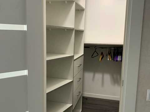квартира за адресою Регенераторна вул., 4 к15