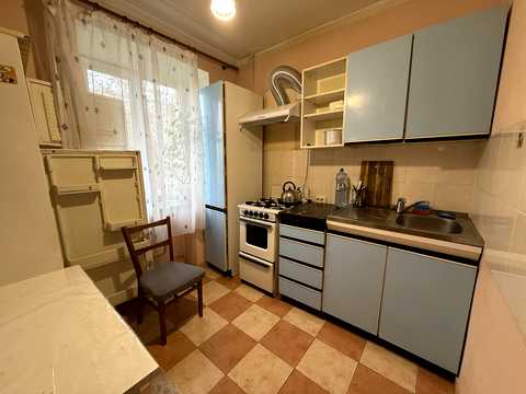 квартира за адресою Академіка Корольова вул., 2