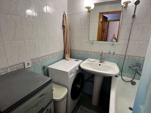 квартира за адресою Академіка Корольова вул., 75/1