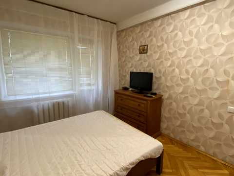 квартира по адресу Строителей ул., 12-А