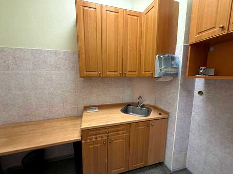 комерційна за адресою Володимирська вул., 97