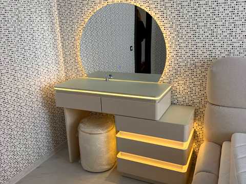 квартира за адресою Довженка вул., 4