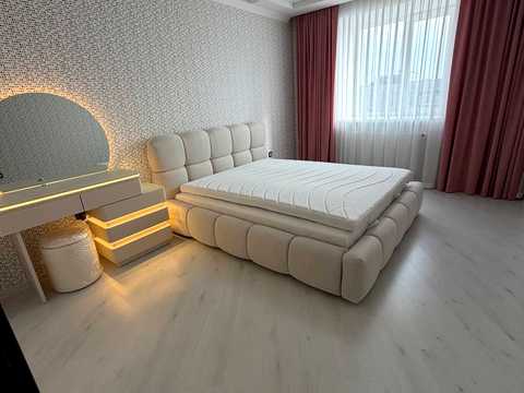 квартира за адресою Довженка вул., 4