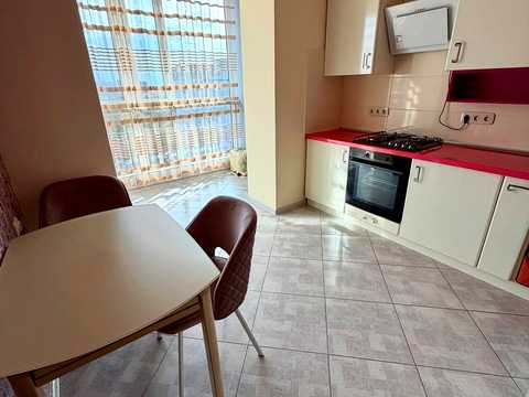 квартира за адресою Довженка вул., 4